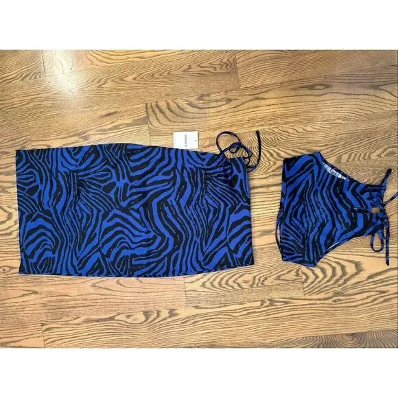 Forever 21 Blue and Black Zebra Skirt and Cropped Top Set Size Small New - Picture 4 of 4